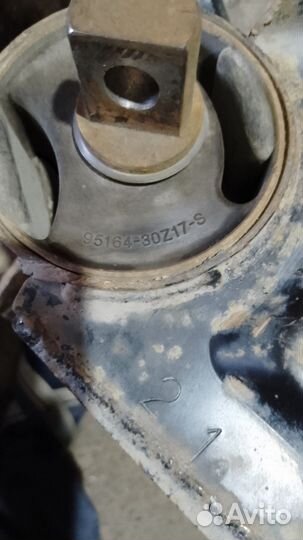 Сайлентблок под кабину nissan diesel,MK210