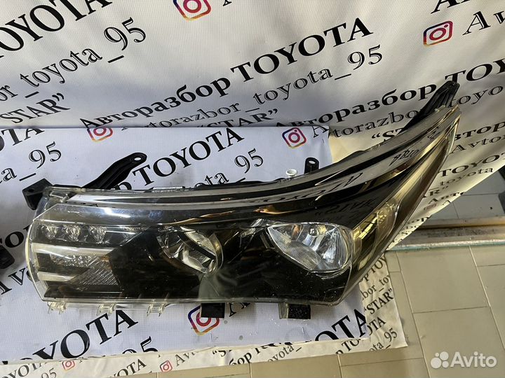 Фара левая Toyota Corolla E180 оригинал