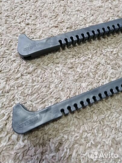 Чехлы для коньков