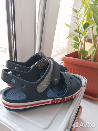 Crocs сандалии детские