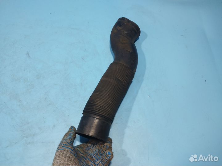 Патрубок впускной Mercedes W140