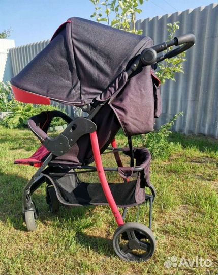 Прогулочная коляска