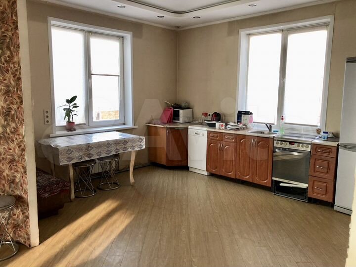 Дом 238 м² на участке 4,5 сот.