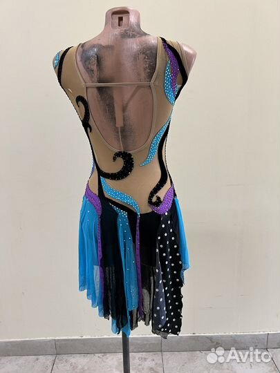 Костюм для фигурного катания