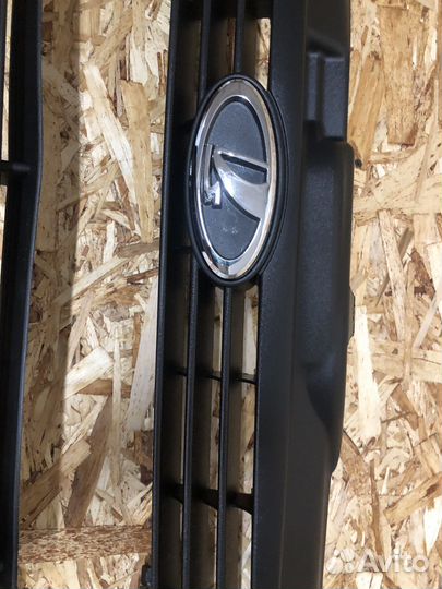 Решетки переднего бампера Лада Калина 1 оригинал