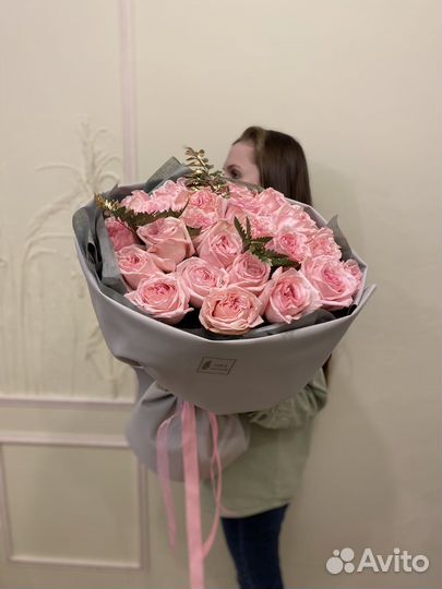 Пионовидные розы, 25 роз, розовые розы