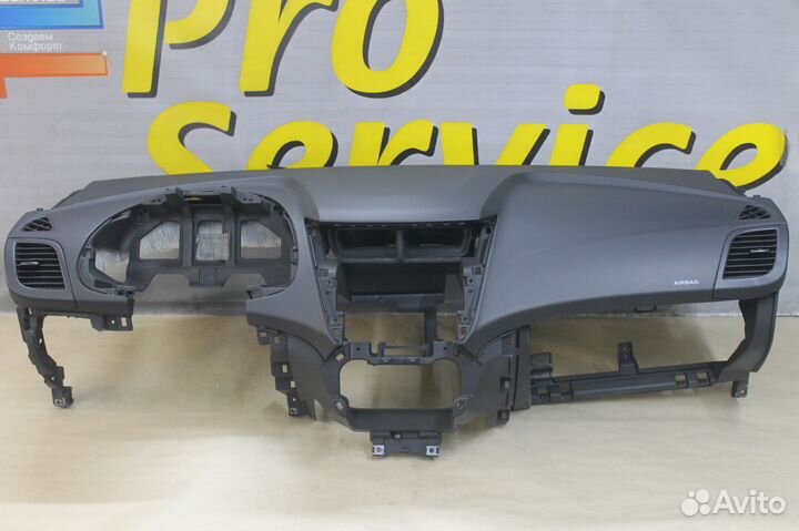 Торпедо Hyundai Solaris приборная панель