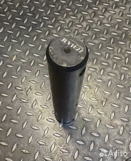 Палец г/ц переднего отвала JLV1627