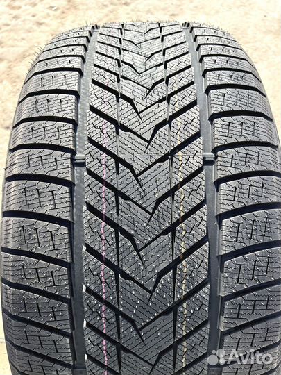 iLink SnowGripper II 265/45 R21 104T