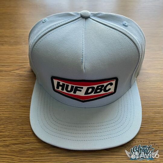 Кепка Huf с плоским козырьком голубая фирменная