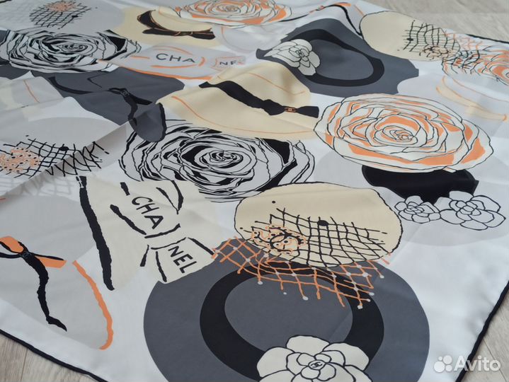 Белый платок Chanel ручная подгибка 3цв