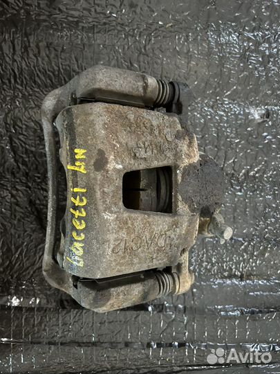 Тормозной суппорт передний Chevrolet Lacetti