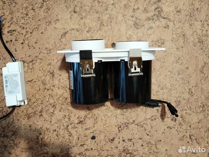 Светильник потолочный встраиваемый