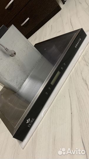 Вытяжка для кухни 60 см Gravita