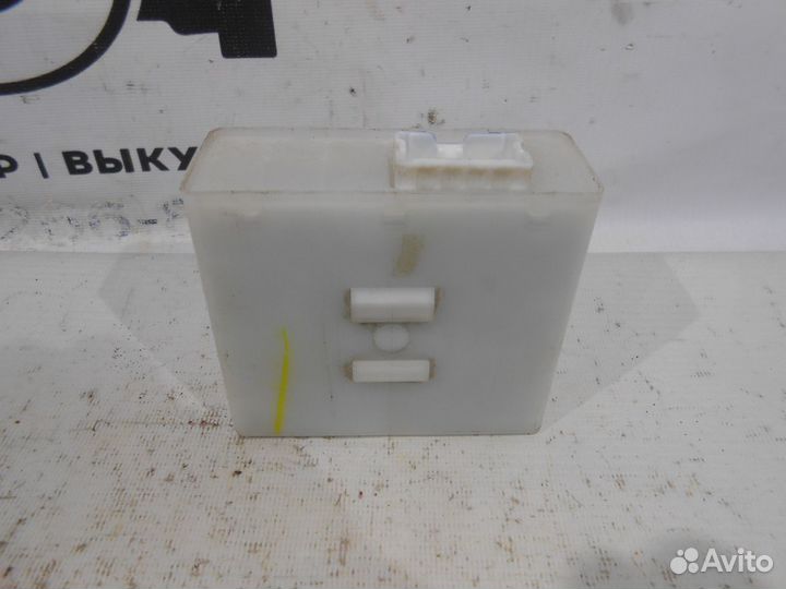 Блок иммобилайзера Nissan Avenir W11 1,8л АКПП