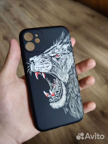 Чехол на iPhone 11