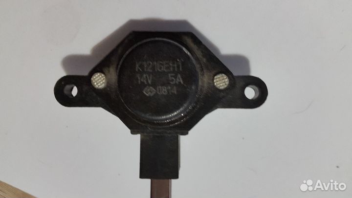 Щетки генератора ваз2114