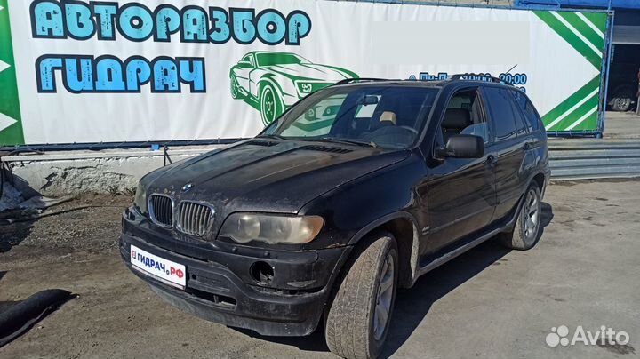 Направляющая шторки багажника правая BMW X5 514770