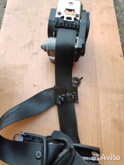Ремень безопасности Mercedes-Benz E-Class W211