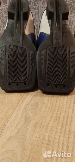 Лыжные ботинки 35