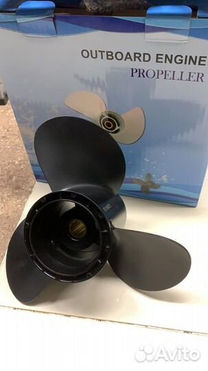Винт на лодочный мотор Suzuki 15