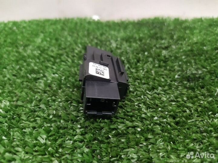 Кнопка сброса пробега Audi A4