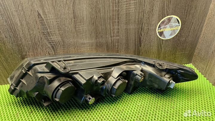 Фара передняя правая Kia Cerato 2 TD 08-13