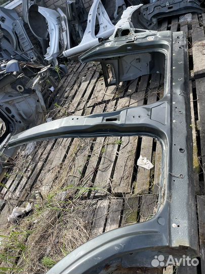 Кузовной элемент Land Rover Discovery 3 2004-2009