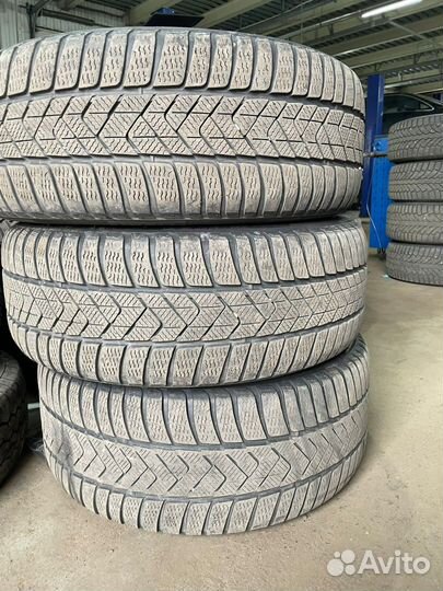 Pirelli Winter Sottozero 3 225/45 R18 и 255/40 R18 100H