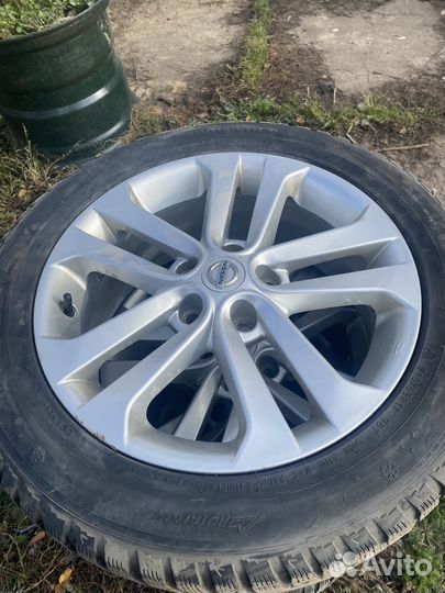 Колеса зимние r17 215 55 Juk nissan