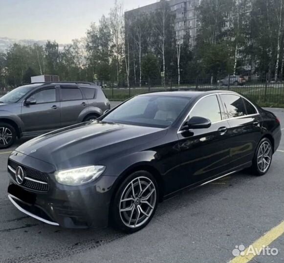 Аренда Mercedes E200 для под такси