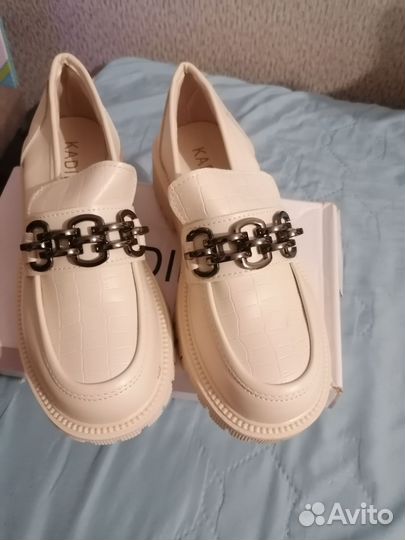 Лоферы женские