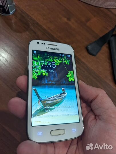 Телефон Samsung galaxy ace 3