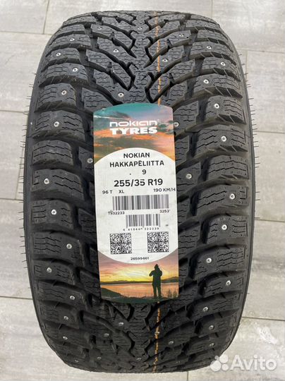 Nokian Tyres Hakkapeliitta 9 255/35 R19 96T