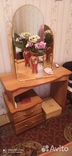 Спальный гарнитур