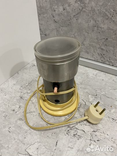 Кофемолка электрическая СССР
