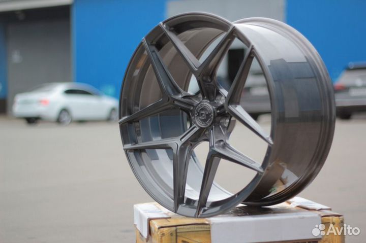 Кованые диски GT Forged R21 5x112 для BMW M5 M8