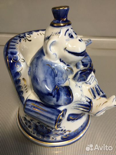 Гжель скульптура Обезьяна