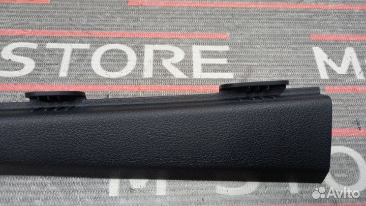 Накладка стойки кузова передняя левая Audi Q5 8R