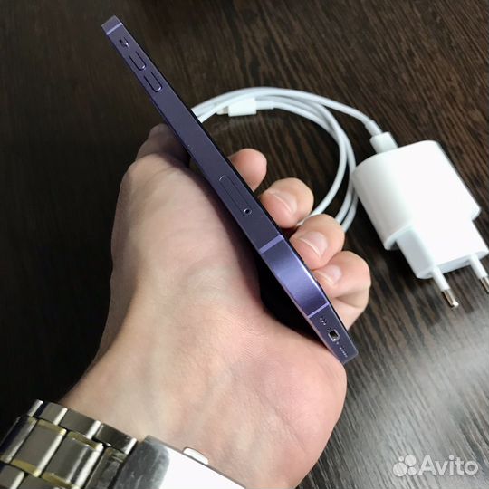 iPhone 12, 64 ГБ