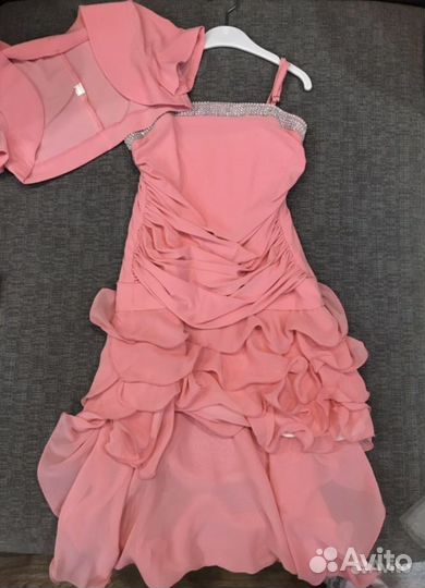 Платья нарядные