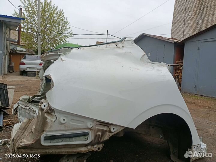 Заднее крыло правое Kia K5