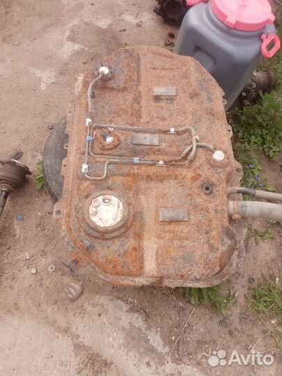 Топливный бак Mitsubishi Lancer 9