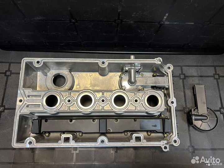 Алюминиевая клапанная крышка Шевроле 1.6-1.8