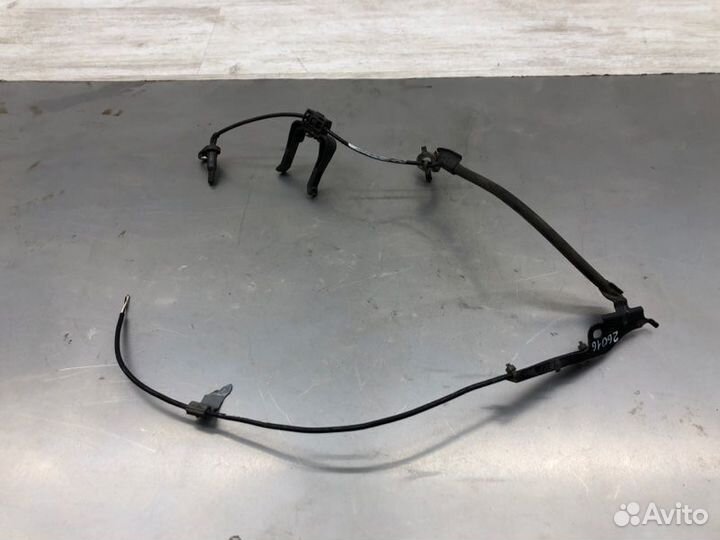 Датчик износа тормозных колодок передний правый