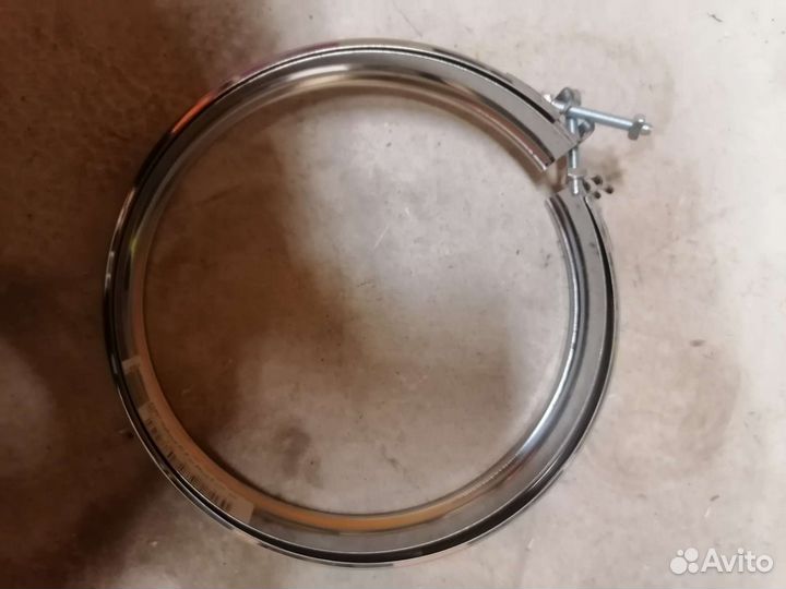 Хомут обжимной на дымоход