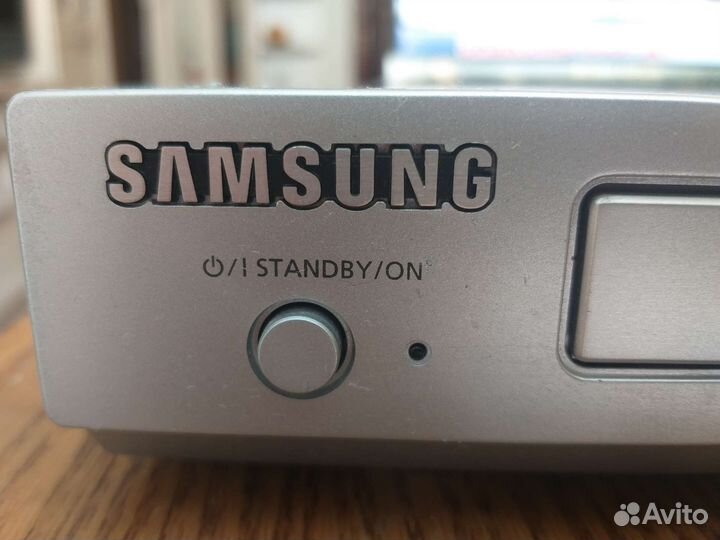 Dvd плеер samsung DVD-P445K