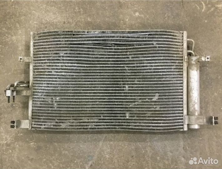 Радиатор кондиционера Хундай Элантра 2000-2006