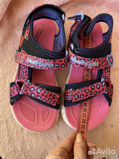 Сандалии для девочки