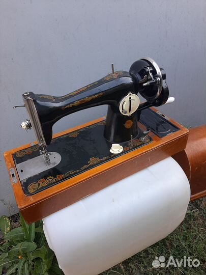 Швейная машинка